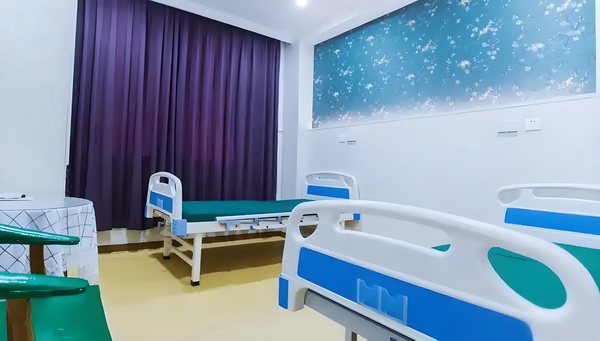 阿娇一个人独居北京3居室，自称比香港要便宜